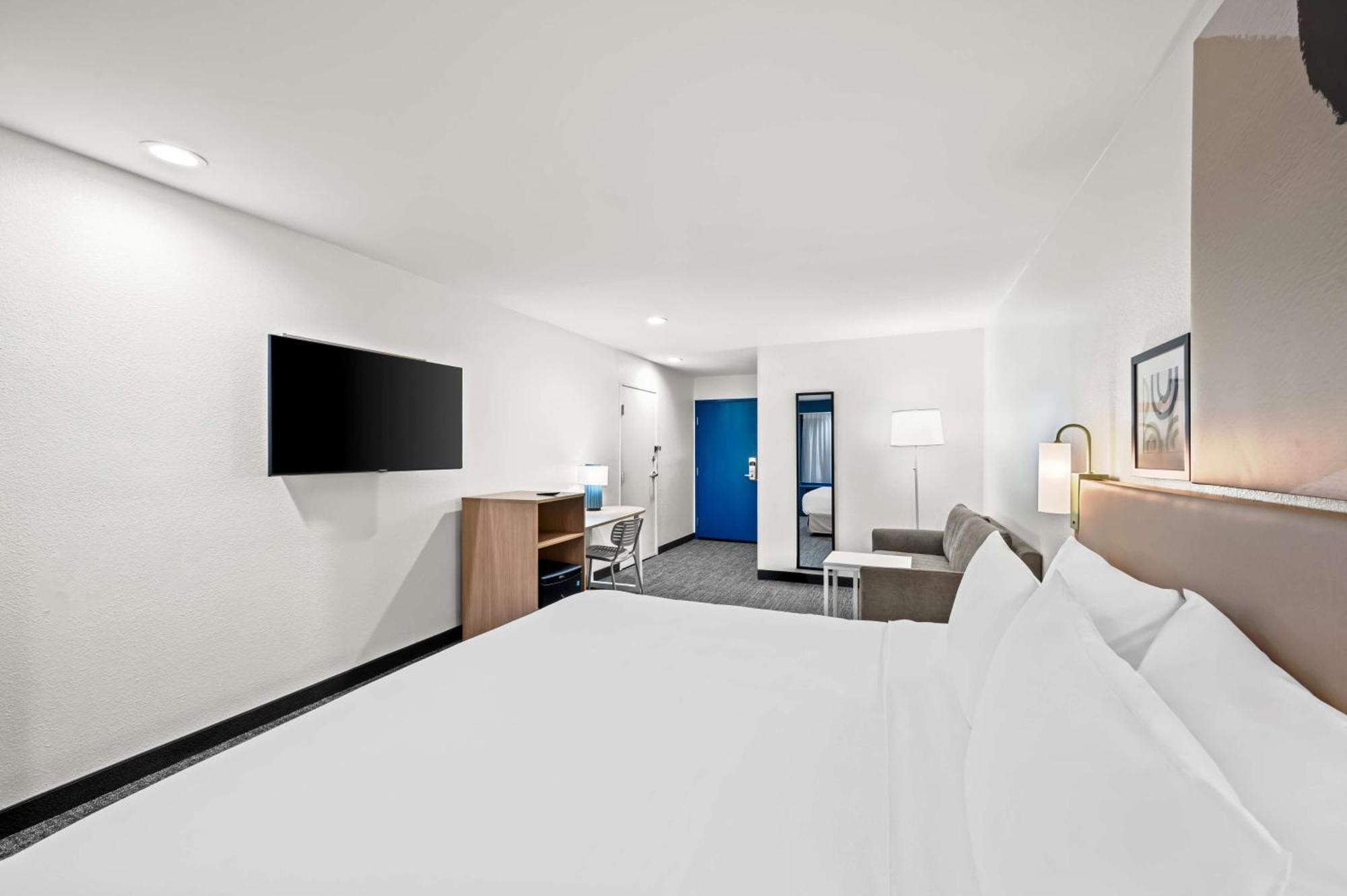 Spark By Hilton Sterling Dulles Airport Exterior foto
