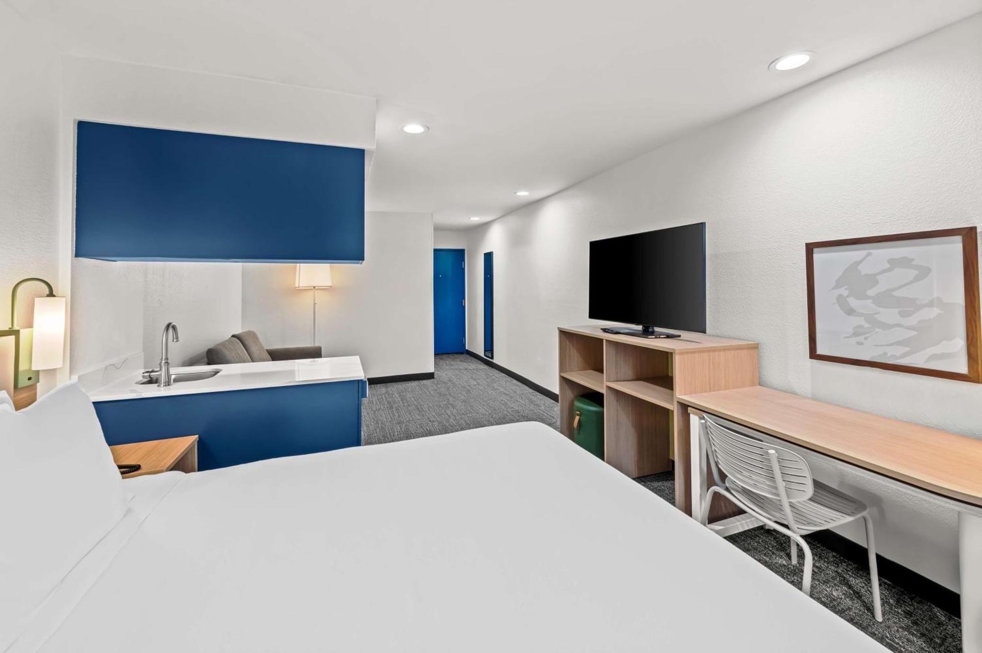 Spark By Hilton Sterling Dulles Airport Exterior foto